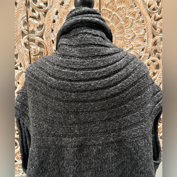 CAbi Cap Sleeve Charcoal Gray Sweater Cardigan with Fringe- size L - Picture 7 of 12